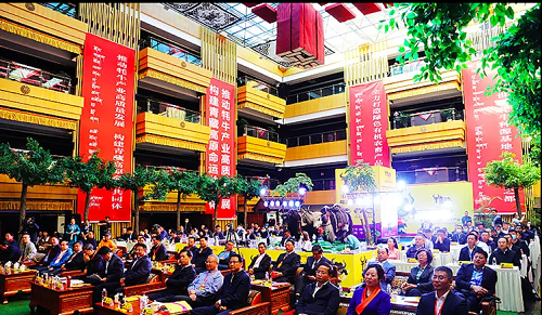 薦世新董事長受邀出席首屆中國（玉樹）牦牛產(chǎn)業(yè)大會  玉樹牦?？沙掷m(xù)發(fā)展國際論壇